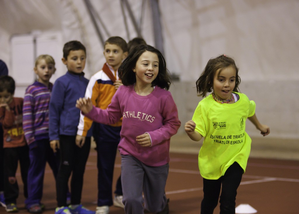 Reportaje del Diario de Navarra sobre el triatl&oacute;n infantil